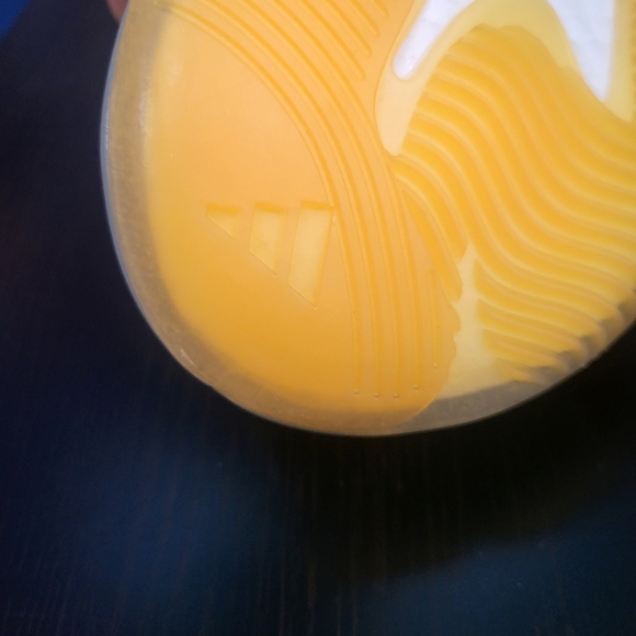 Yeezy Boost 380 FZ4982 NWT. - Picture 7 of 11